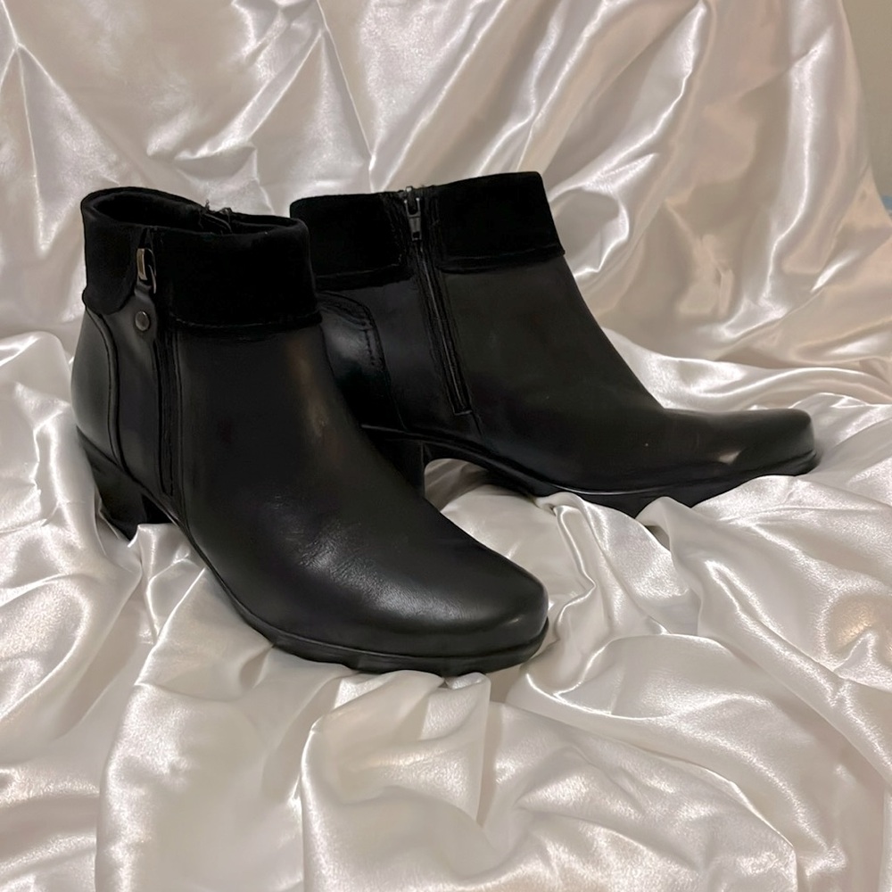 Emilie Twist by Clarks